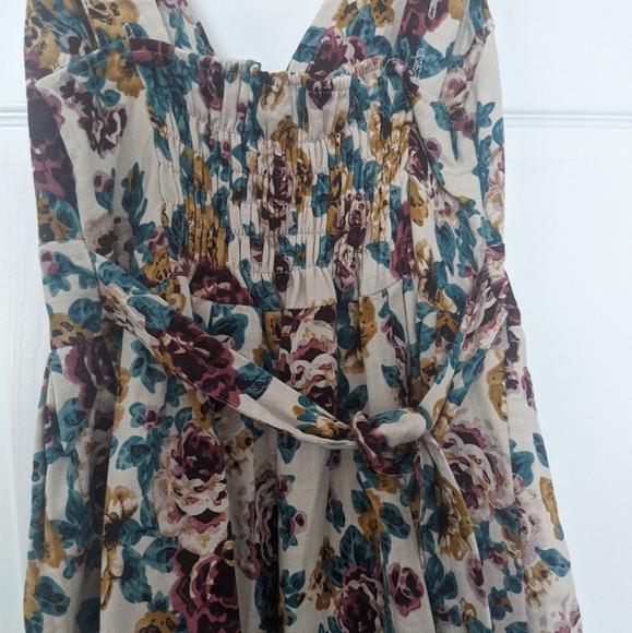 Floral Dress (Tin Tin from London, England) - Picture 4 of 5